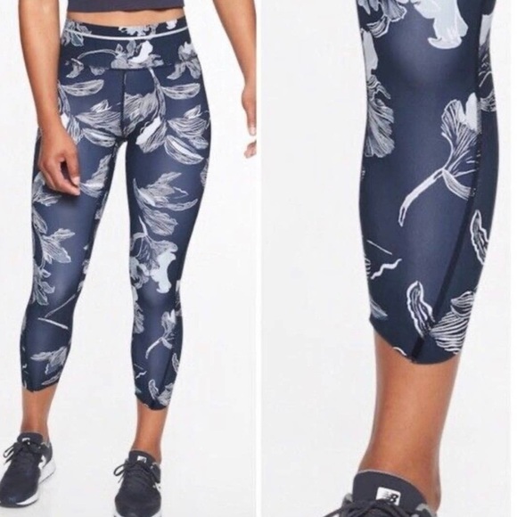 athleta blue floral sonic cropped high wasted leggings size extra small - Picture 1 of 8